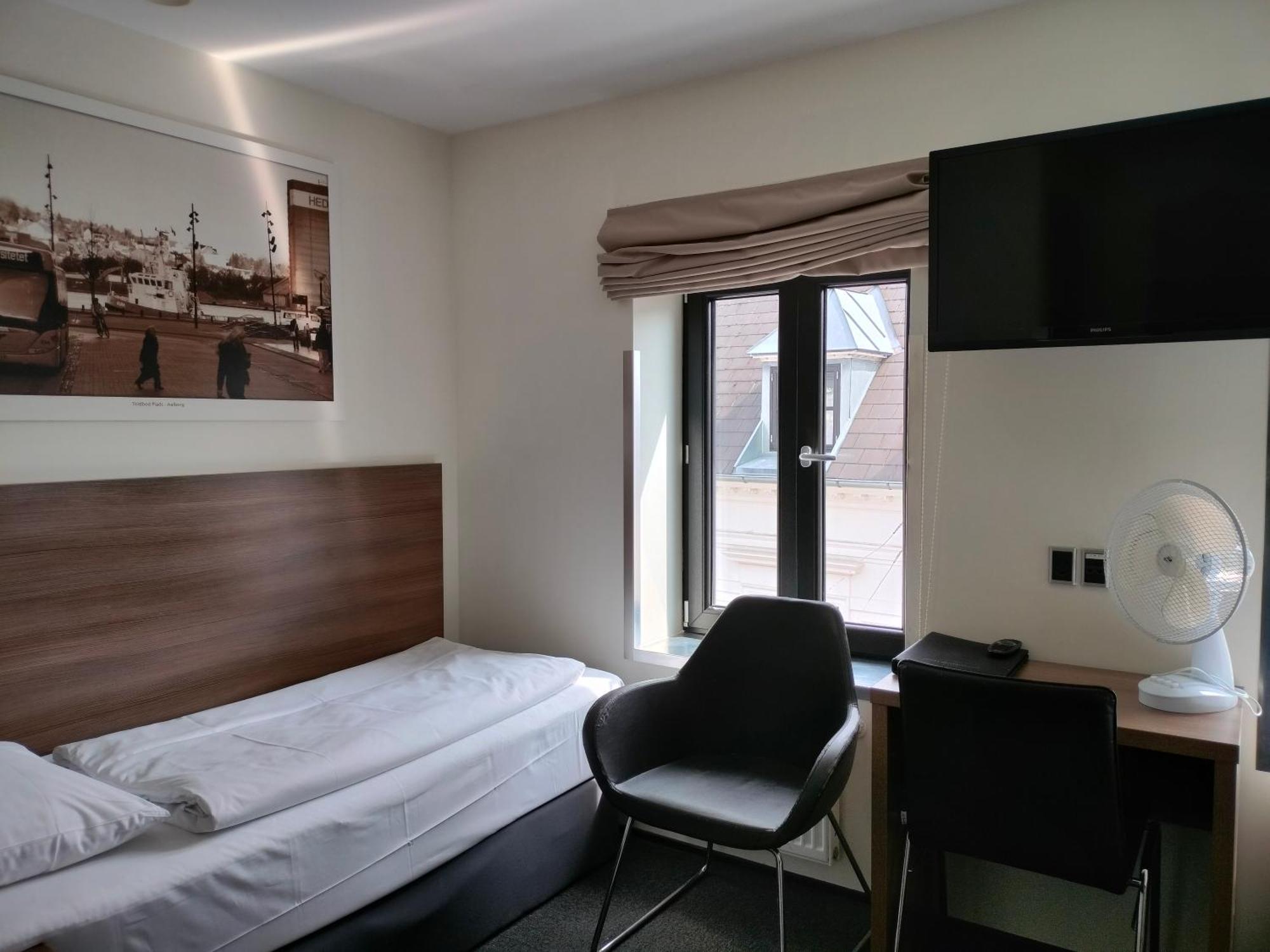 Hotel Jomfru Ane آلبورغ المظهر الخارجي الصورة